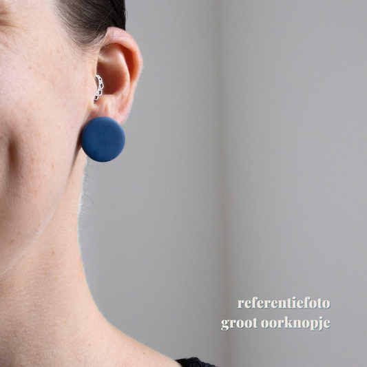 Summer Essentials - oorknopjes groot rood