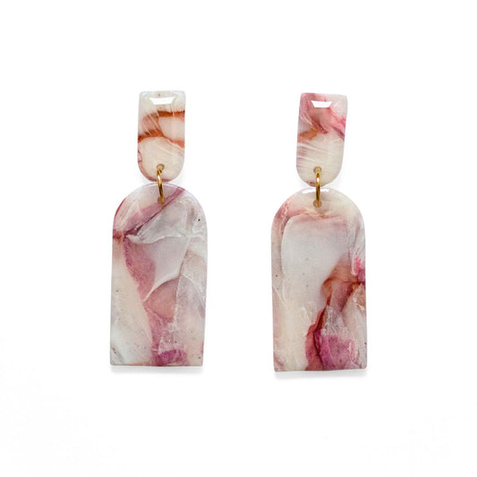 Marble Bloom – handgemaakte pastel oorbellen met marmerlook - 02