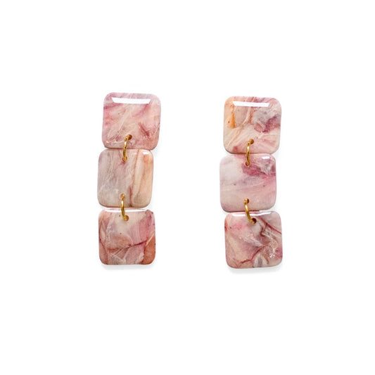 Marble Bloom – handgemaakte pastel oorbellen met marmerlook - 03